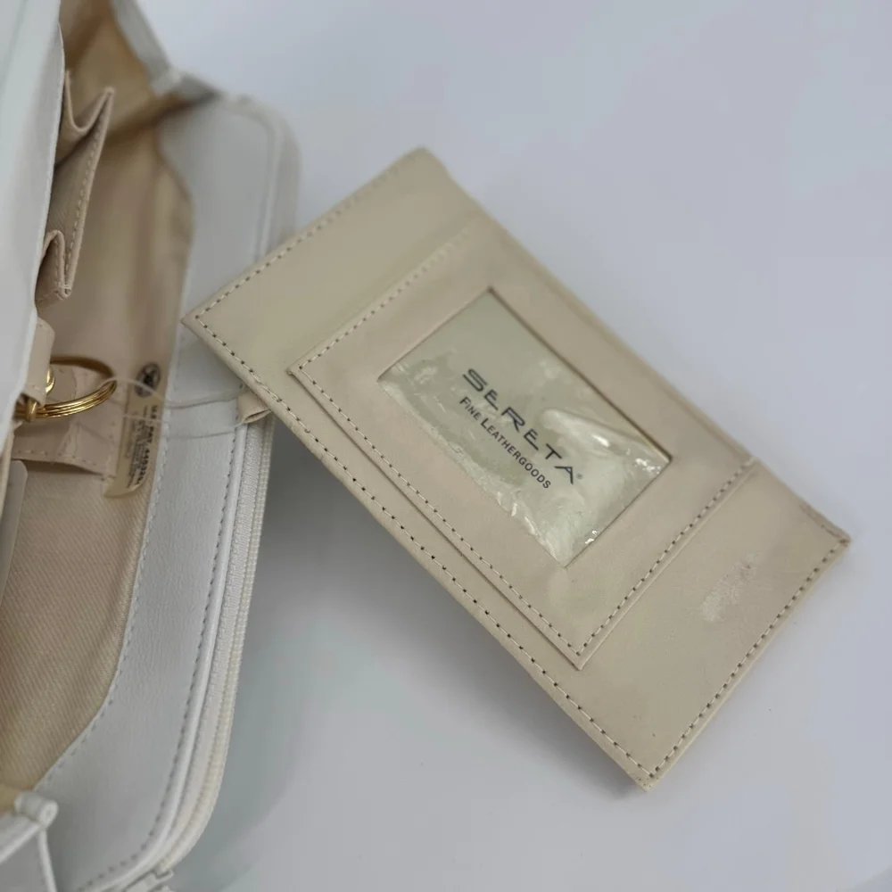 NWT Vintage Sereta White Leather Crossbody Bag Gold Hardware